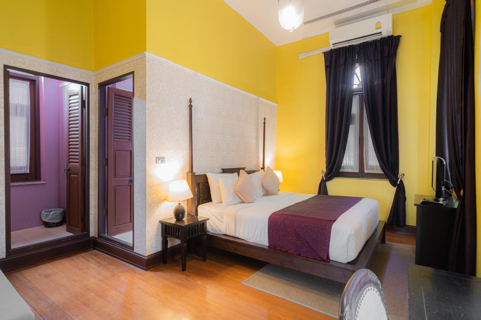 Отель Praya Palazzo (Adults Only) Бангкок Экстерьер фото
