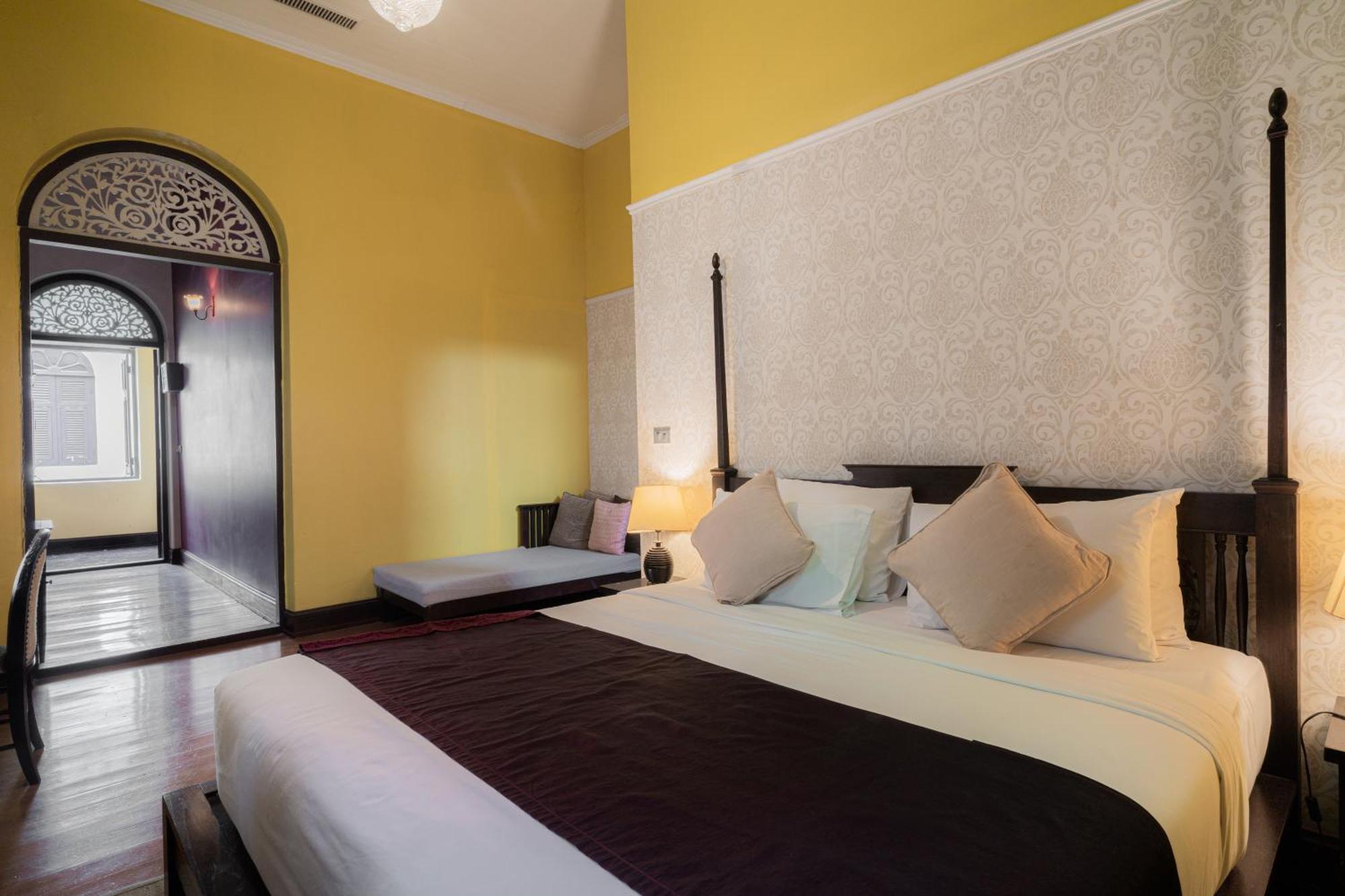 Отель Praya Palazzo (Adults Only) Бангкок Экстерьер фото