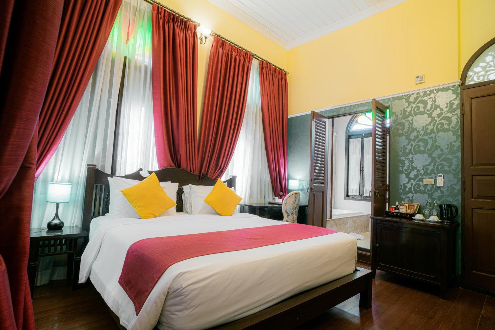 Отель Praya Palazzo (Adults Only) Бангкок Экстерьер фото